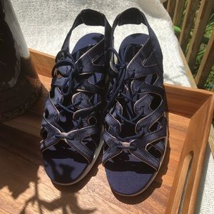NEW in box Steven sandals!